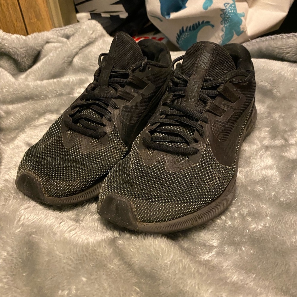 Women’s Nike shoes